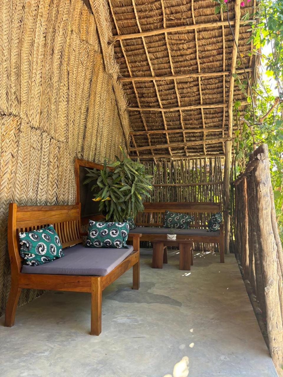 Meraki - Cafe Bar Rooms Paje Exterior photo
